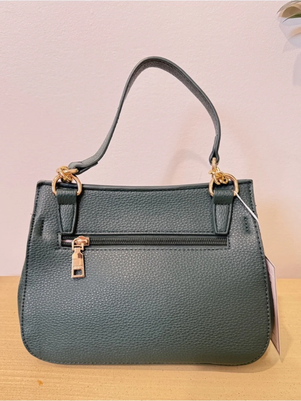 Jen & Co Vegan Leather Crossbody Bag Green Gold Chain NWT - Picture 3 of 11
